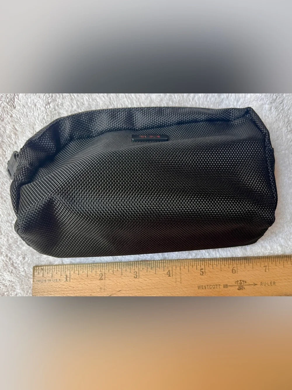 Tumi Black Texture Nylon Men's Toiletry Kit exclusive 1st class passenger Delta